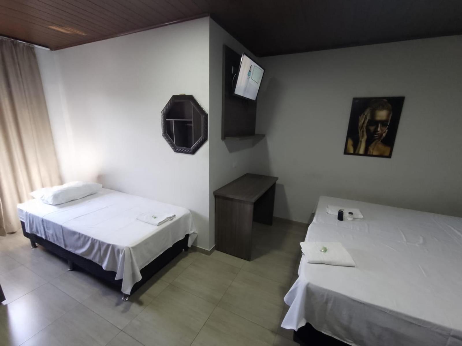 Hotel Rof Telêmaco Borba Dış mekan fotoğraf
